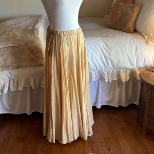 Beautiful Vintage Express silk skirt. Size L